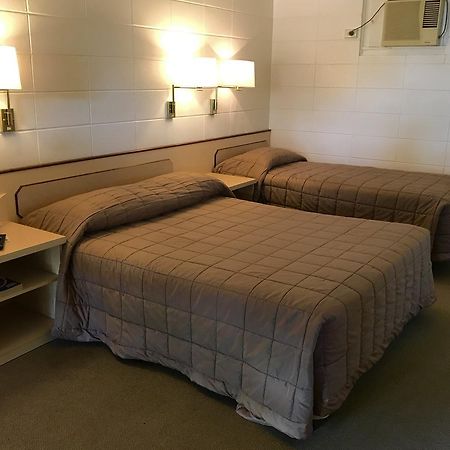 Cairns Motor Inn Eksteriør bilde